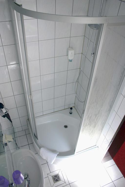 Hotel Haus Am Eberbach à Stadtoldendorf Chambre photo
